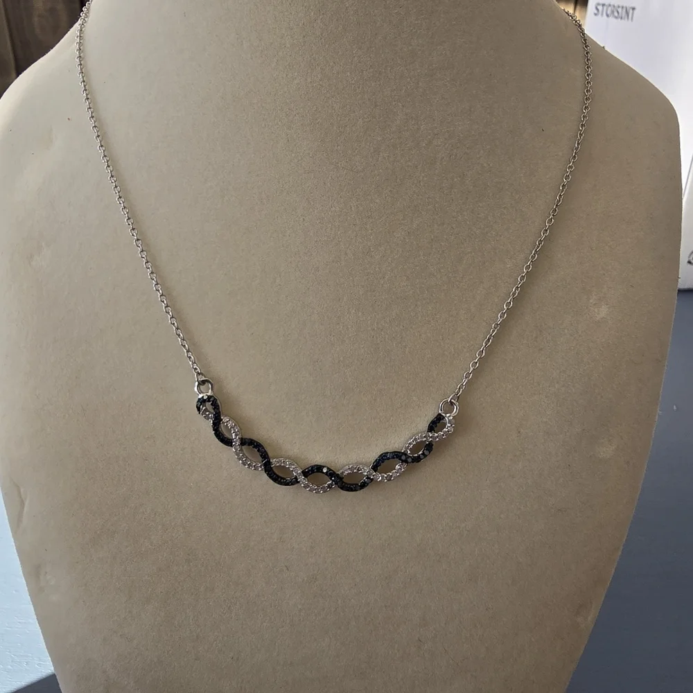 .925 STERLING SILVER Necklace W/ Clear And Blue Lab Created Diamond Pendant - Picture 4 of 4